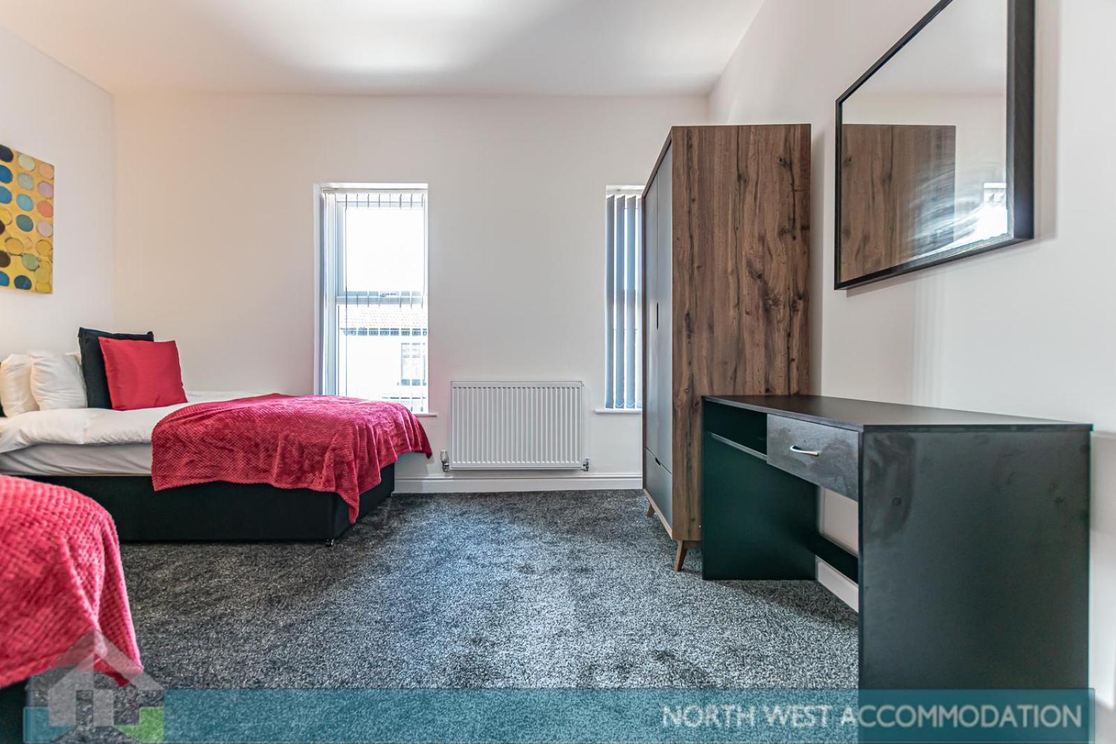 Wellfield Serviced Accommodation Warrington Exterior photo